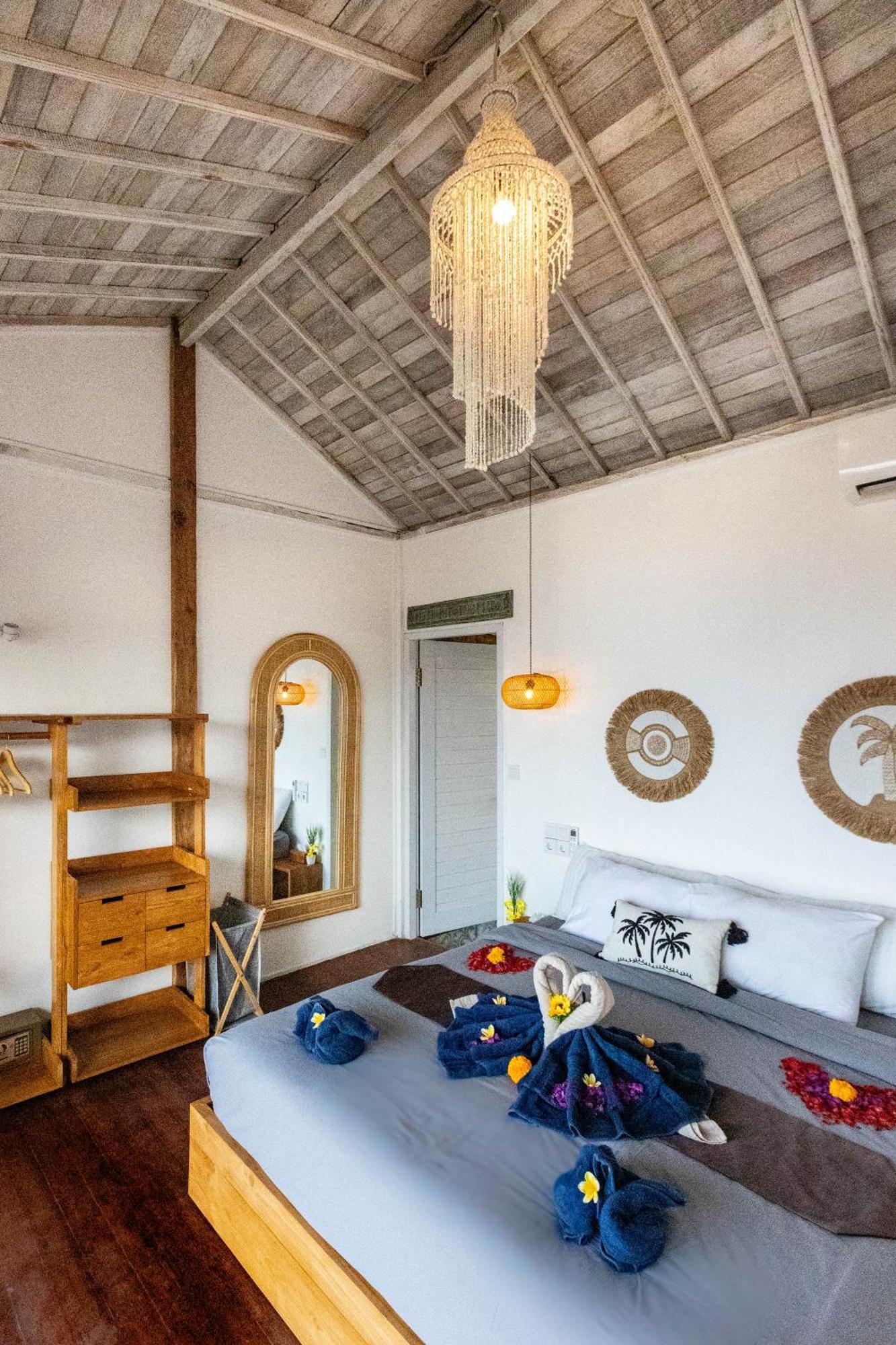 Villa Koral 3 Bedrooms Beachfront Lembongan *