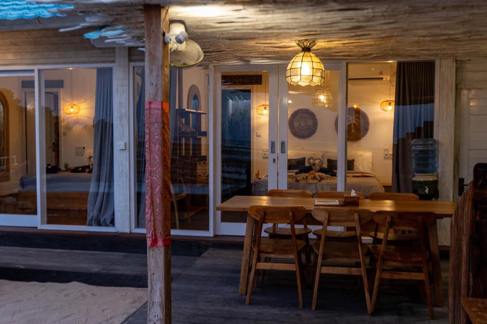Koral 3 Bedrooms Beachfront Lembongan * Toyapakeh