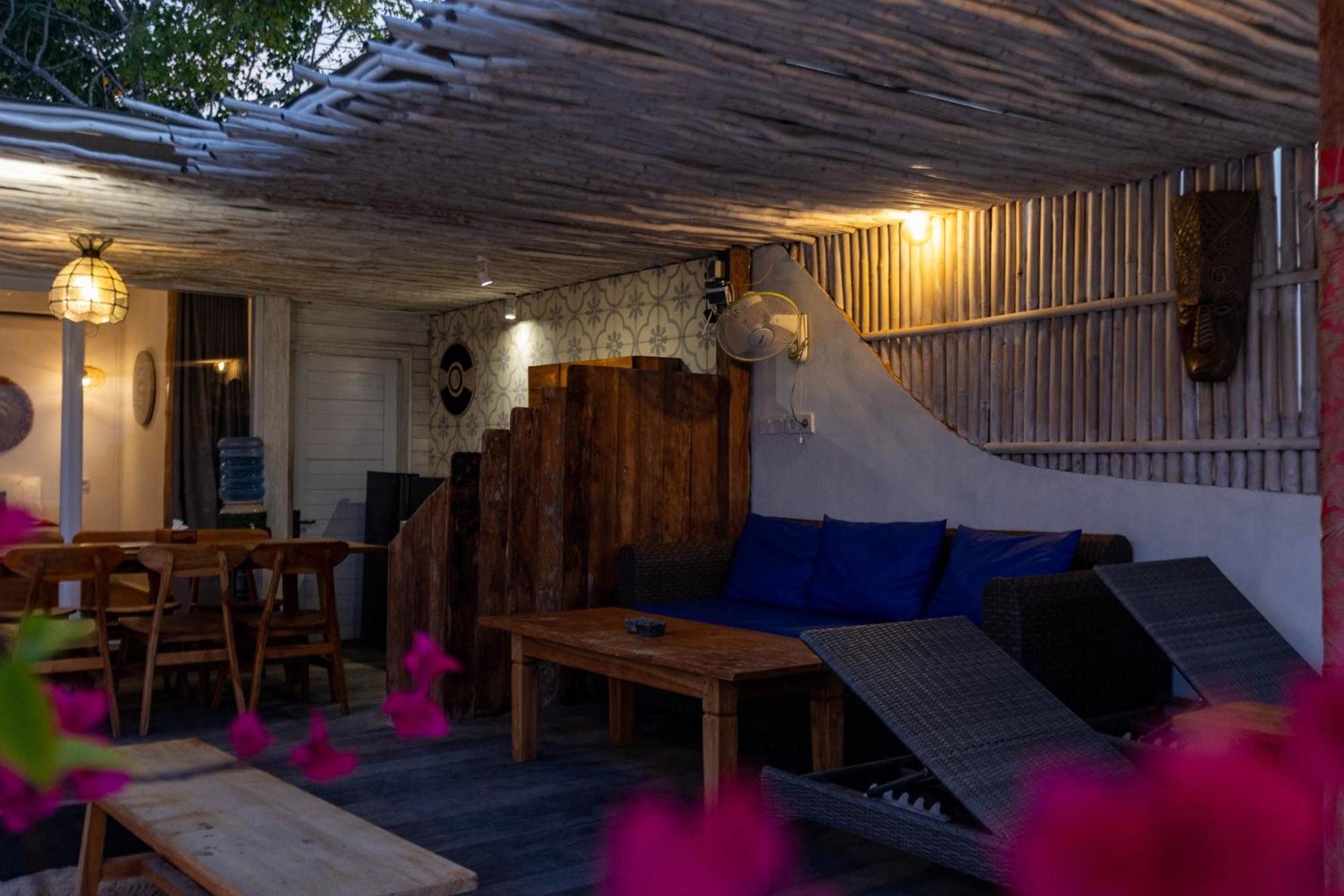 Villa Koral 3 Bedrooms Beachfront Lembongan *